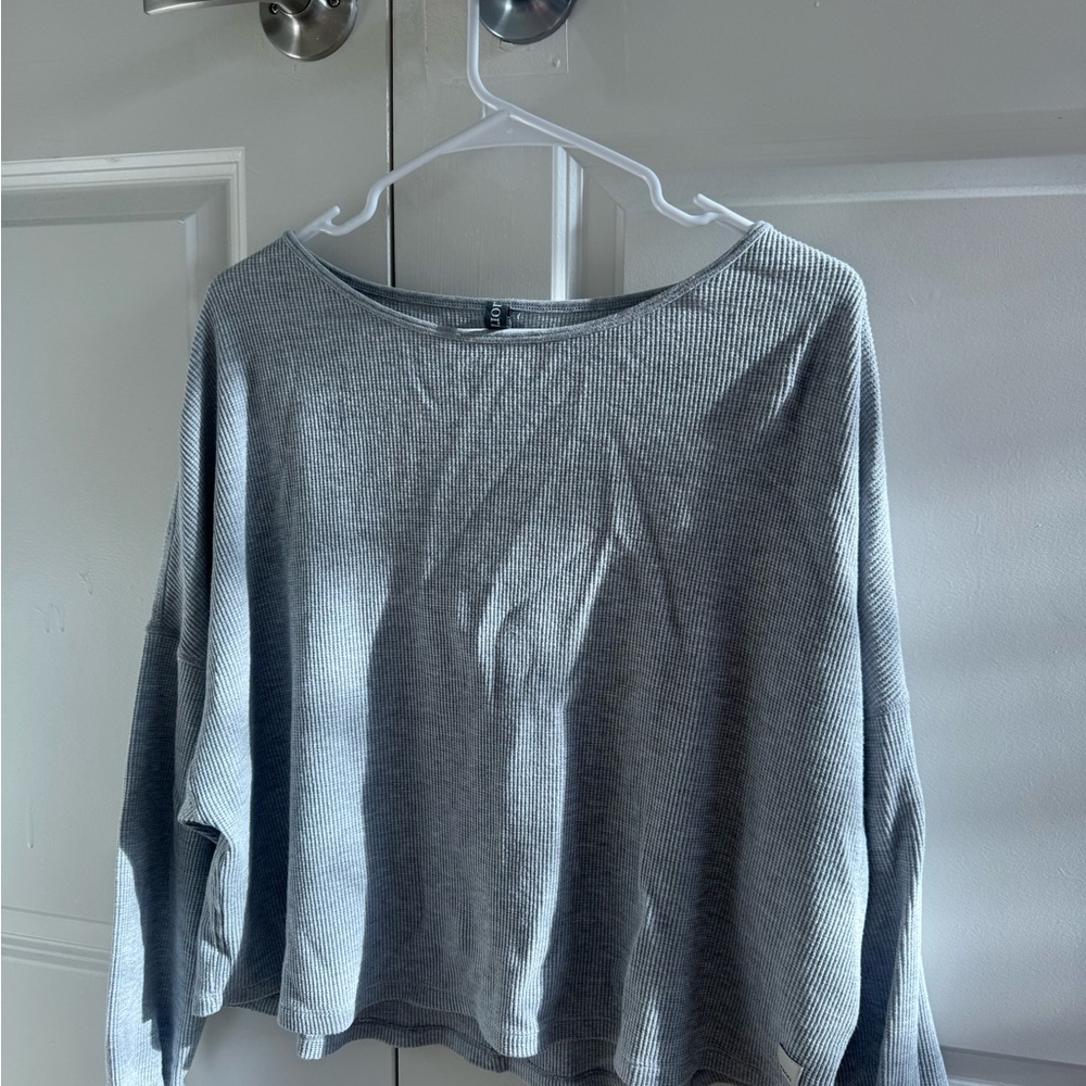 Vuori Women's Long Sleeve Ribbed Top - Light Gray